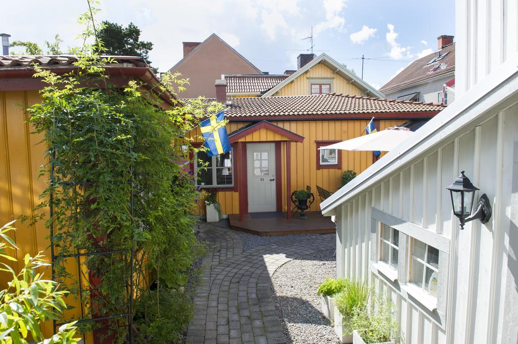 Lilla Hotellet I Nora Exterior foto